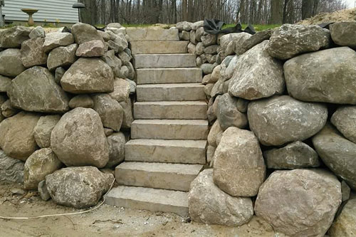 You are currently viewing Where to Buy High Quality Stones, Mulch and Limestone for Landscaping in Muskegon?